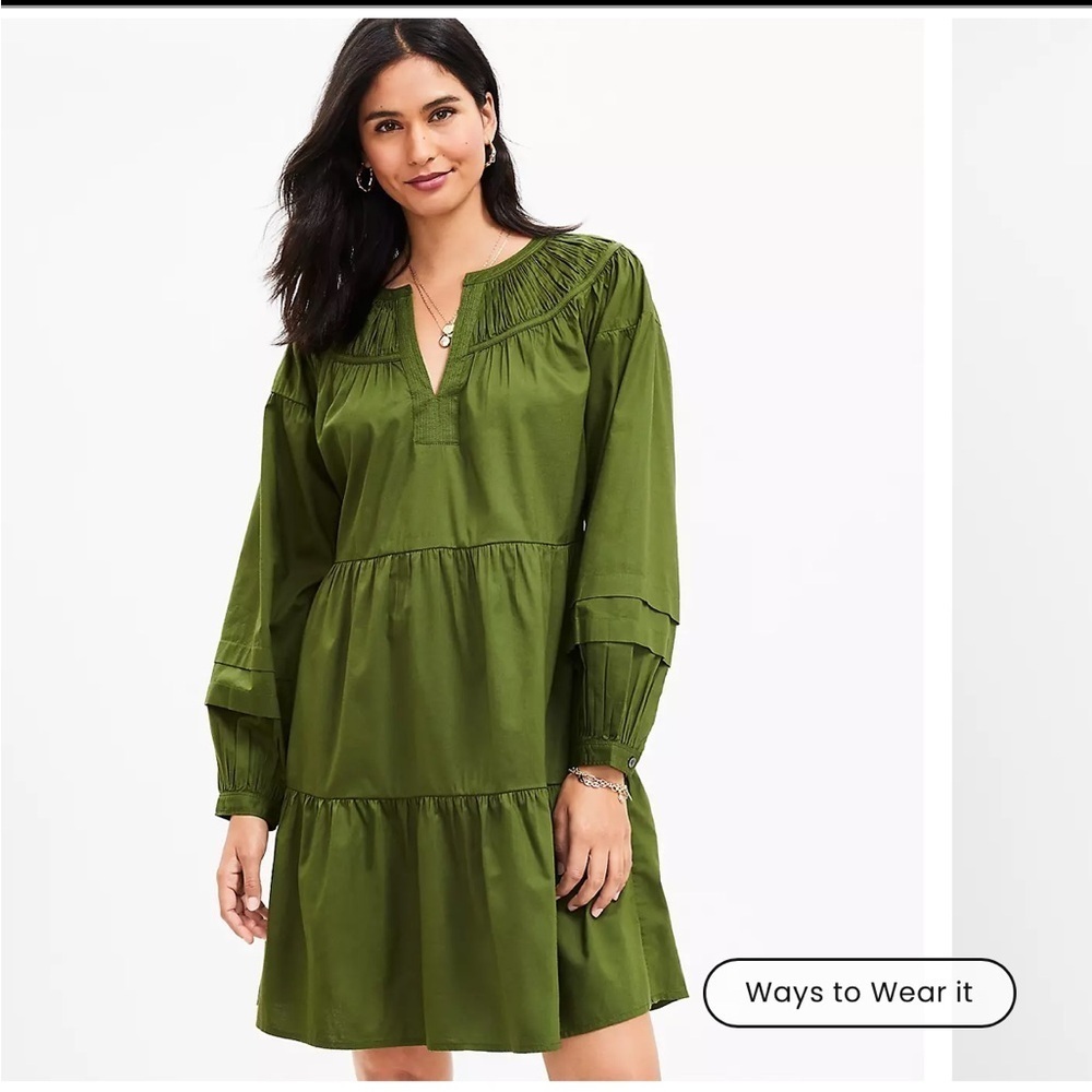 LOFT Green Tiered Bishop Sleeve V-Neck Swing Style Dress Size Small Petite